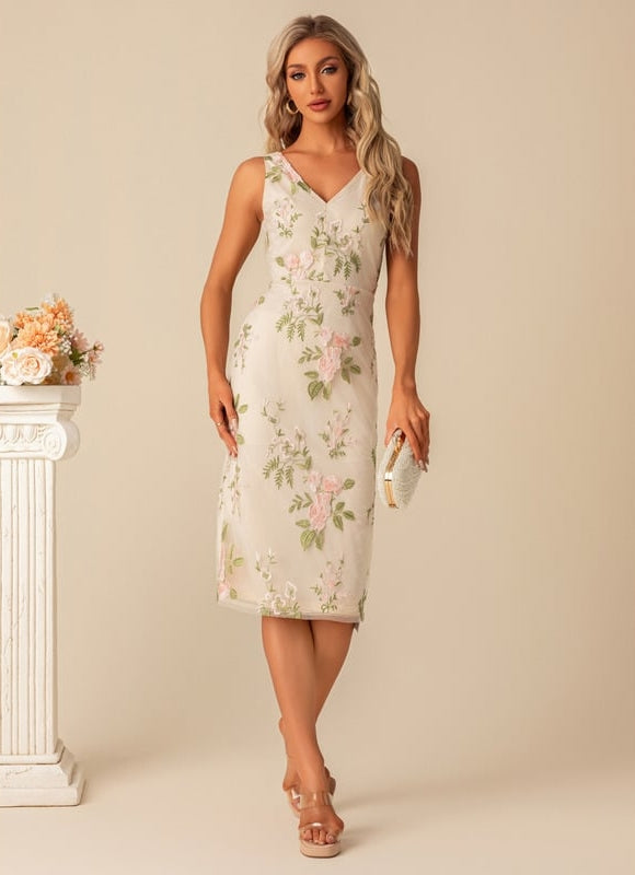 Robe Fourreau Brodée Délicate - gallery 1