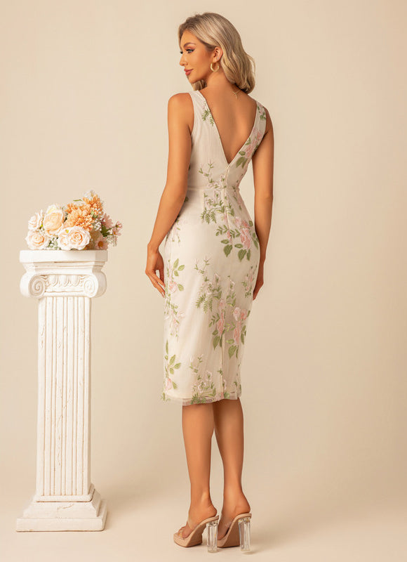 Robe Fourreau Brodée Délicate - gallery 4